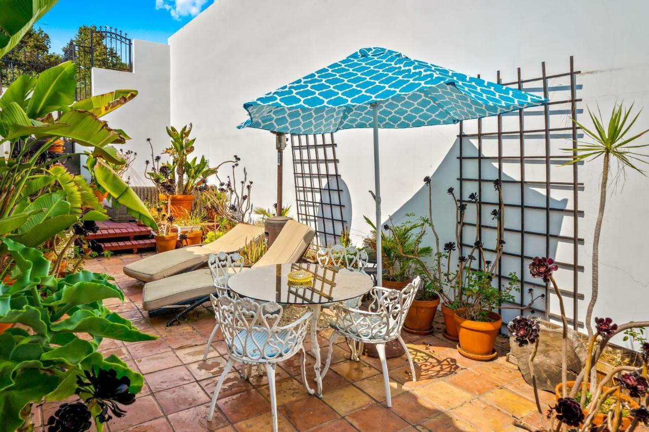 Hollywood Hills Homestay ลอสแอนเจลิส ภายนอก รูปภาพ